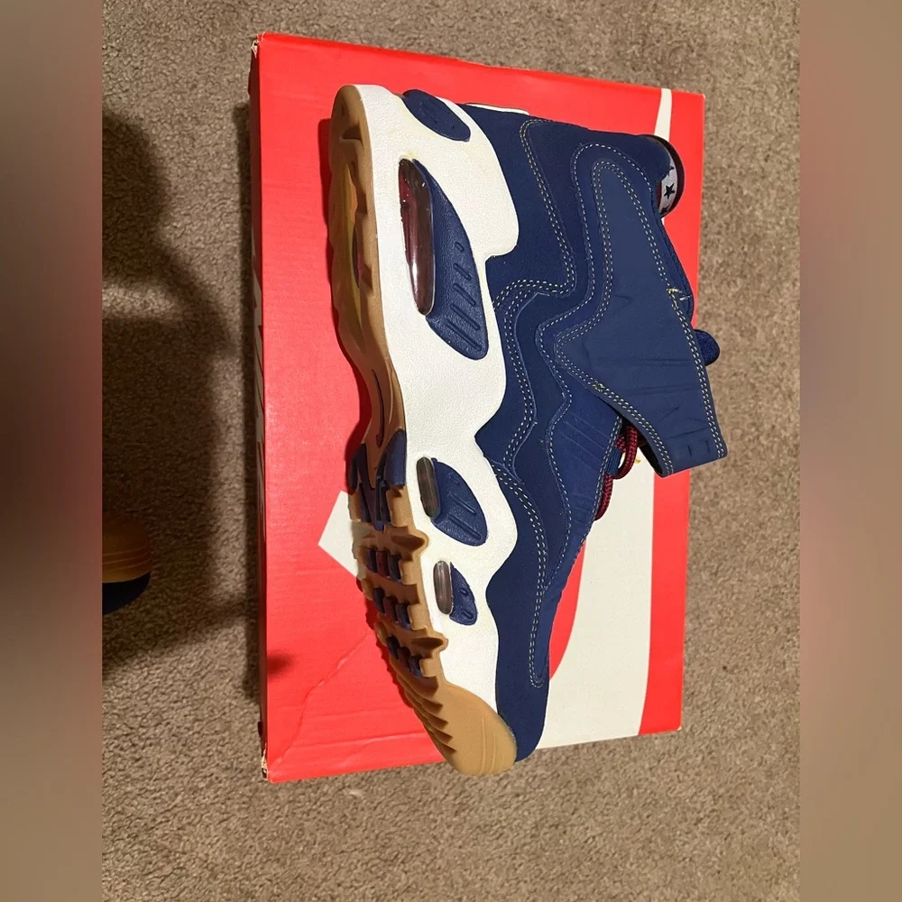 Nike stylish navy